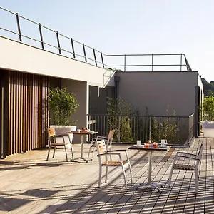 Adonis Dock Ouest Aparthotel